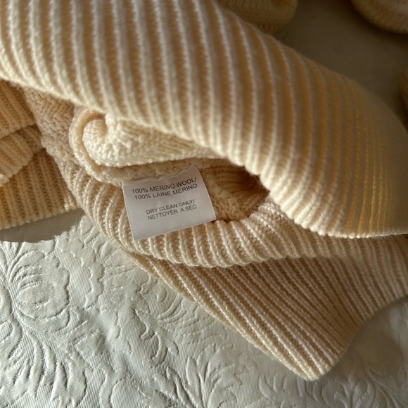 Trina Turk Merino Wool Sweater - Picture 4 of 4
